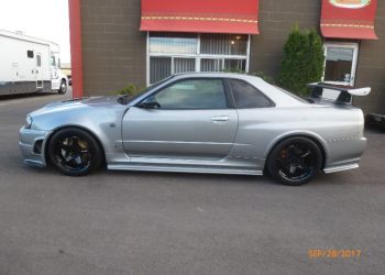 1999 Nissan GT-R Vspec side damage